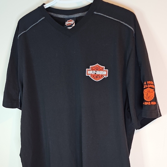 Harley-Davidson Black Tee with Red Logo - Picture 2 of 6
